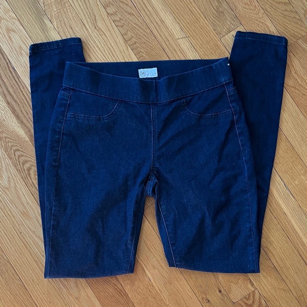 SO Classic Blue Jegging Jeans. Medium Juniors.